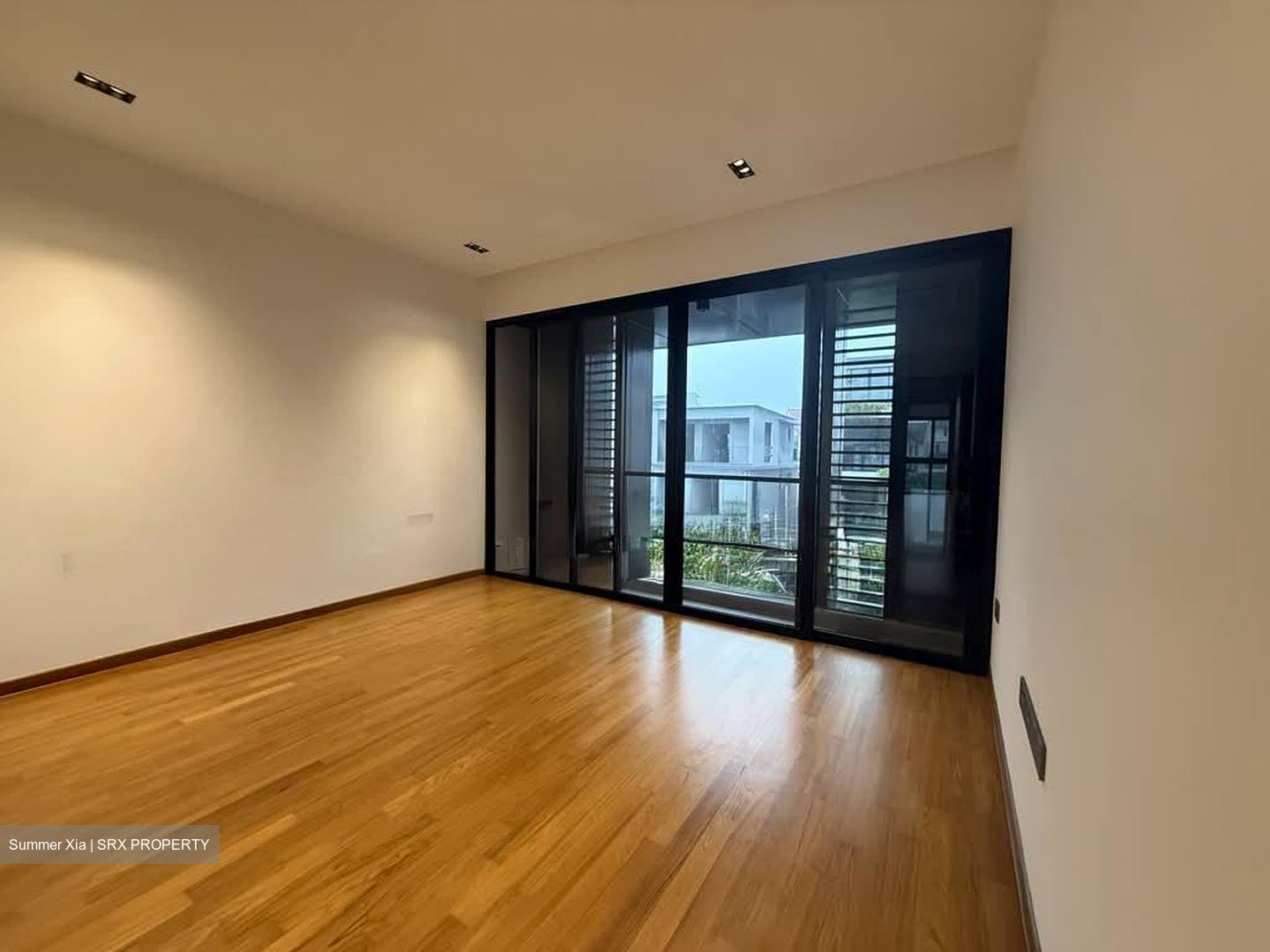 Sembawang Straits Estate (D27), Terrace #571392651
